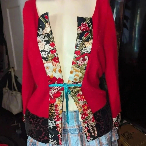 Soft surroundings sweater - Picture 2 of 4